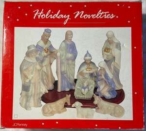 11 Piece Porcelain Holiday Novelties Ivory&Gold Nativity Set